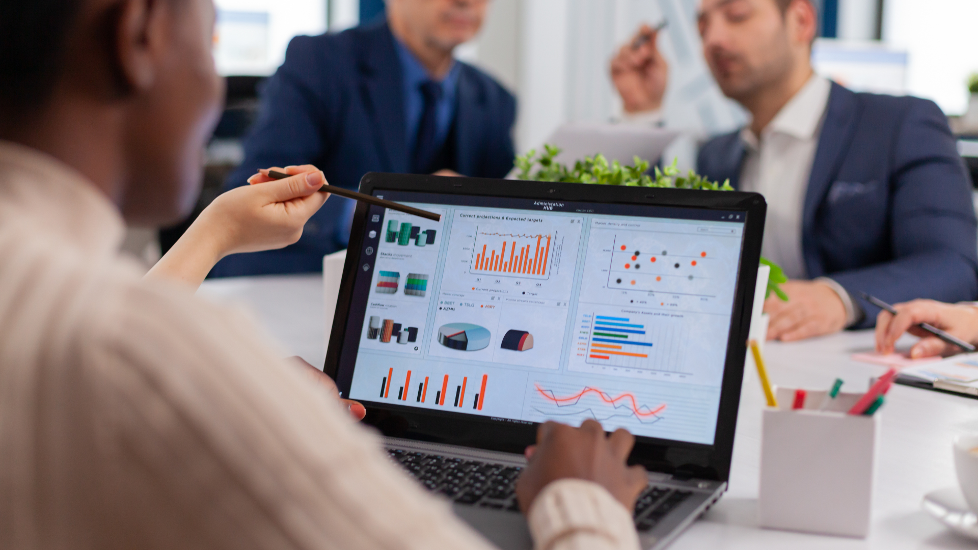 Sales team is discussing on the crm reporting and analytics for decision
